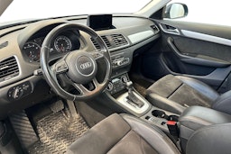 sininen Audi Q3 2015 kuva 3.