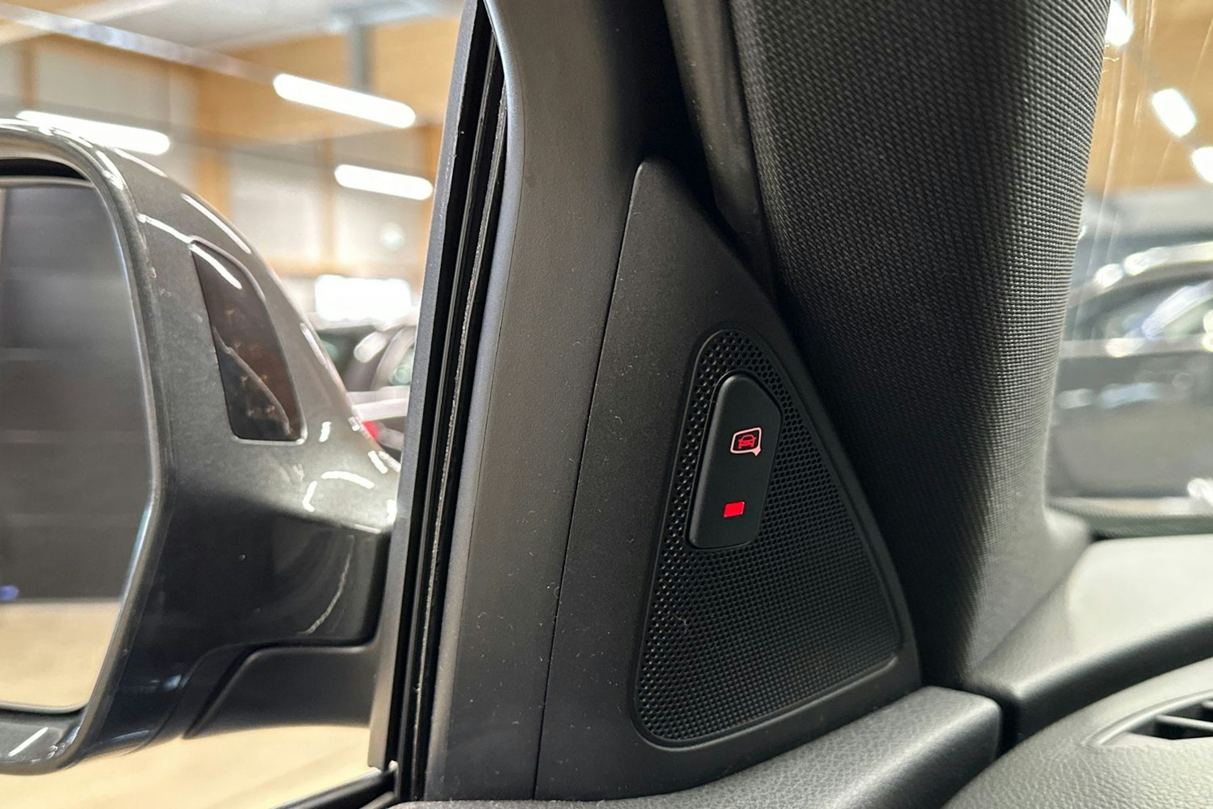harmaa Audi Q3 2015 kuva 34.