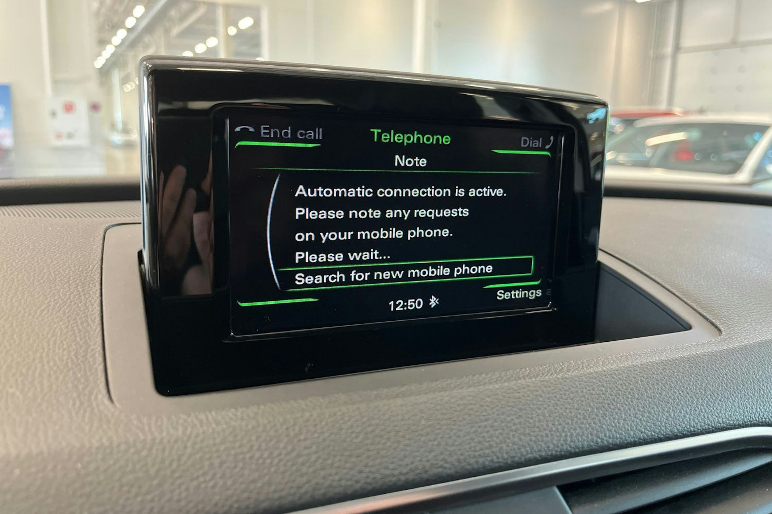 valkoinen Audi Q3 2015 kuva 22.