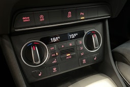 valkoinen Audi Q3 2015 kuva 27.