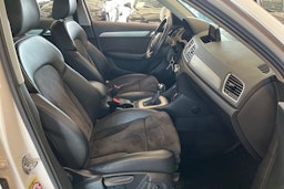 valkoinen Audi Q3 2015 kuva 32.