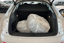 valkoinen Audi Q3 2015 kuva 35.