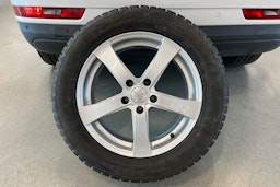 valkoinen Audi Q3 2015 kuva 36.