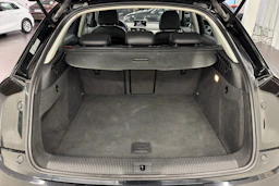 musta Audi Q3 2015 kuva 11.