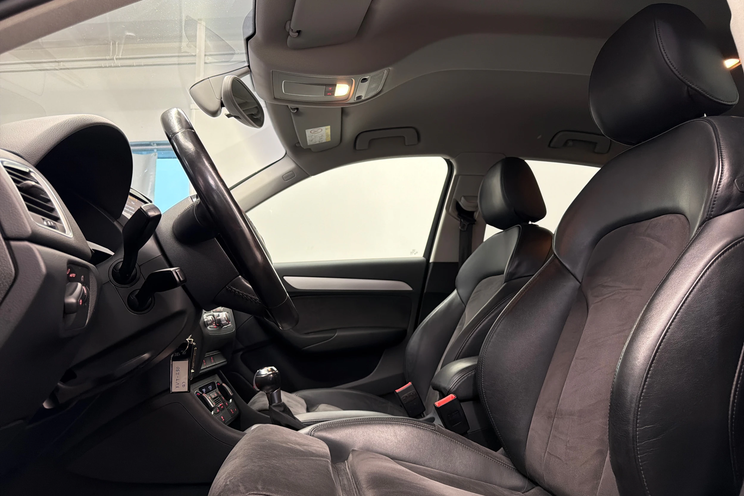 musta Audi Q3 2015 kuva 12.