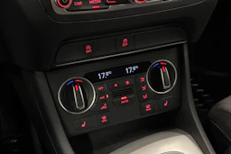 musta Audi Q3 2015 kuva 21.