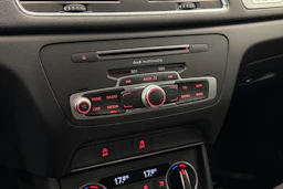 musta Audi Q3 2015 kuva 22.