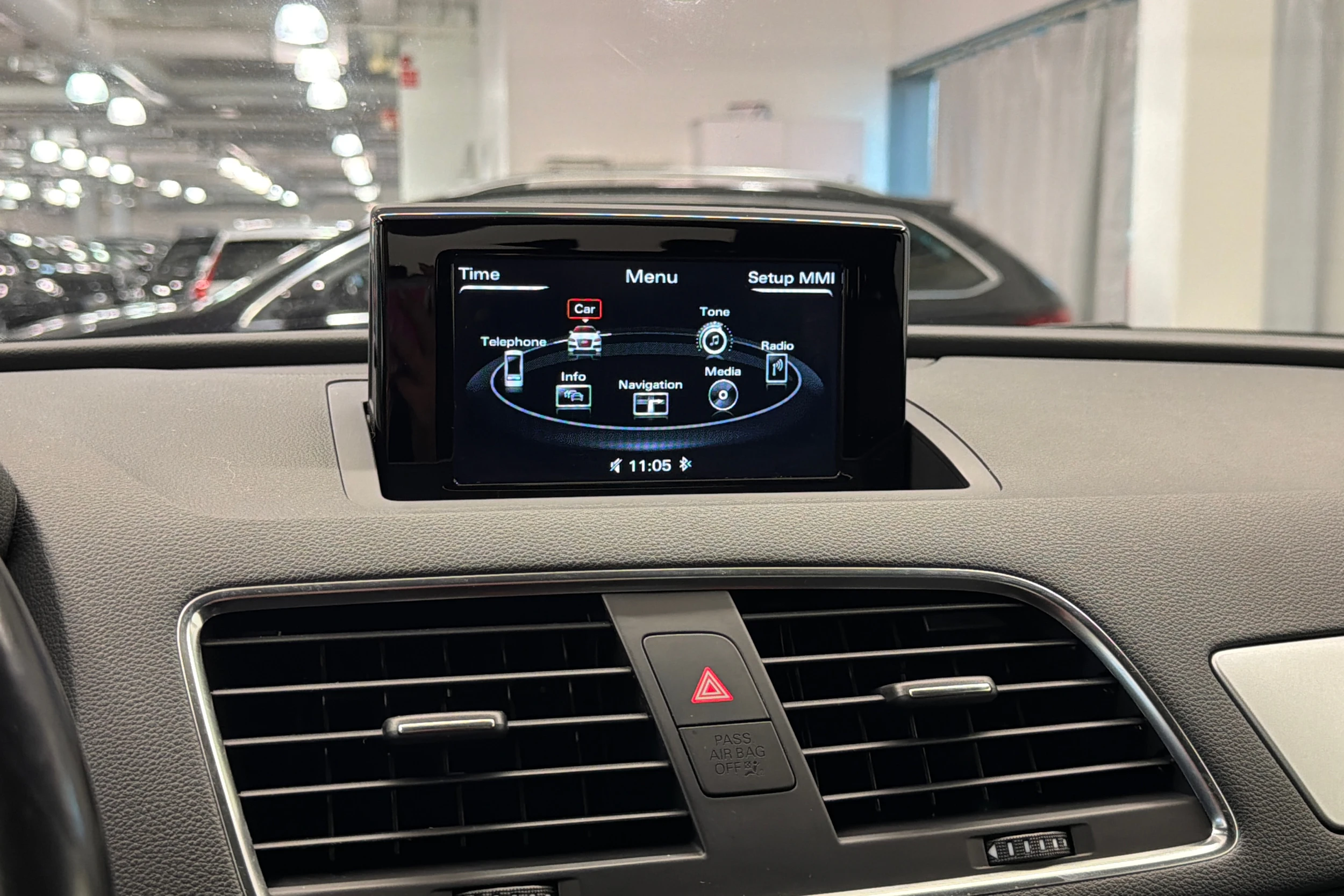 musta Audi Q3 2015 kuva 23.