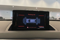 Valkoinen Audi Q3 2015 kuva 15.