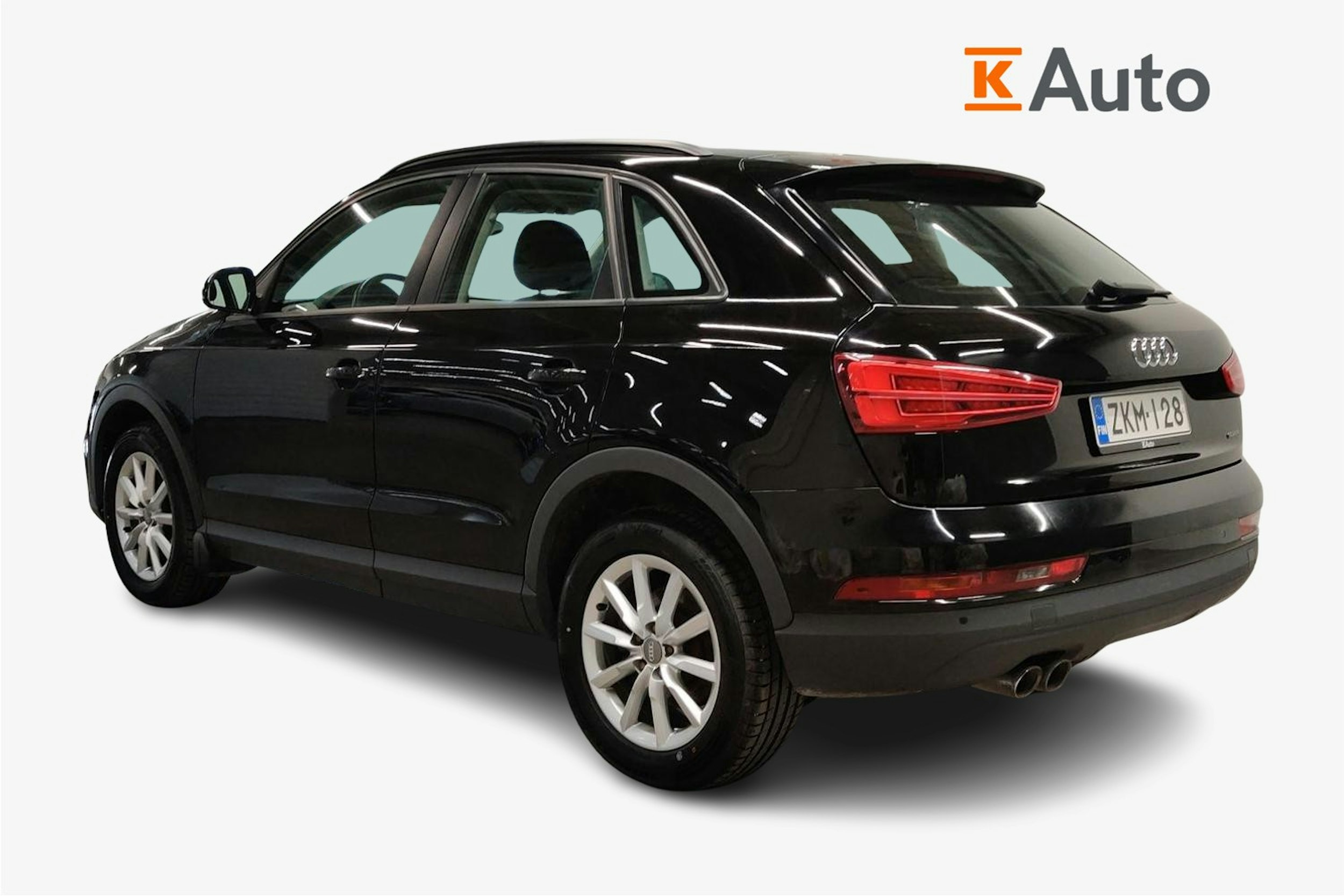 Musta Audi Q3 2015 kuva 2.