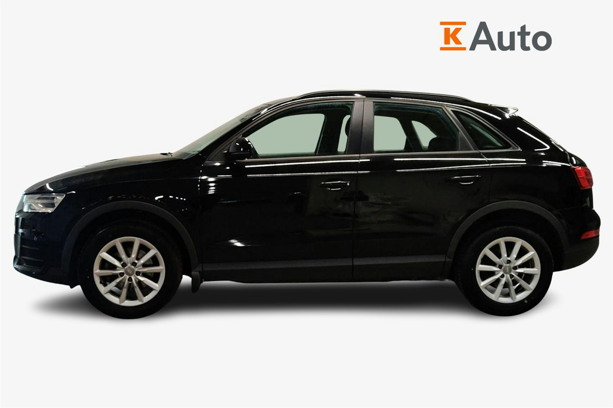 Musta Audi Q3 2015 kuva 6.