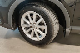 Musta Audi Q3 2015 kuva 13.