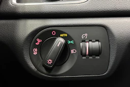 musta Audi Q3 2015 kuva 14.