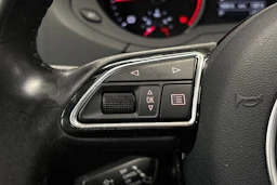 musta Audi Q3 2015 kuva 16.