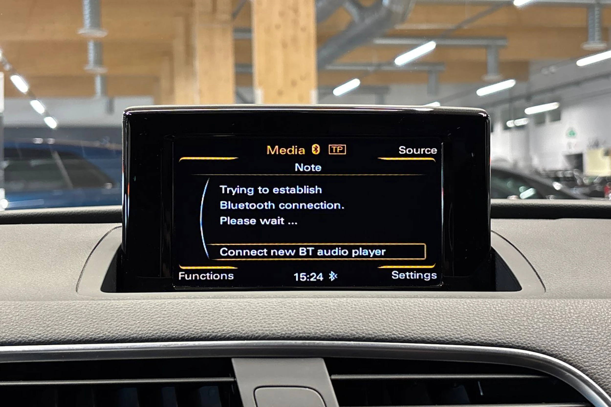 musta Audi Q3 2015 kuva 19.