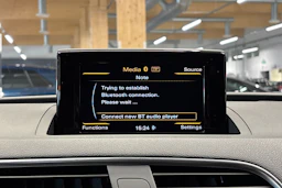 musta Audi Q3 2015 kuva 19.