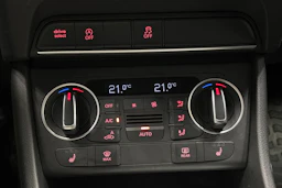 musta Audi Q3 2015 kuva 25.