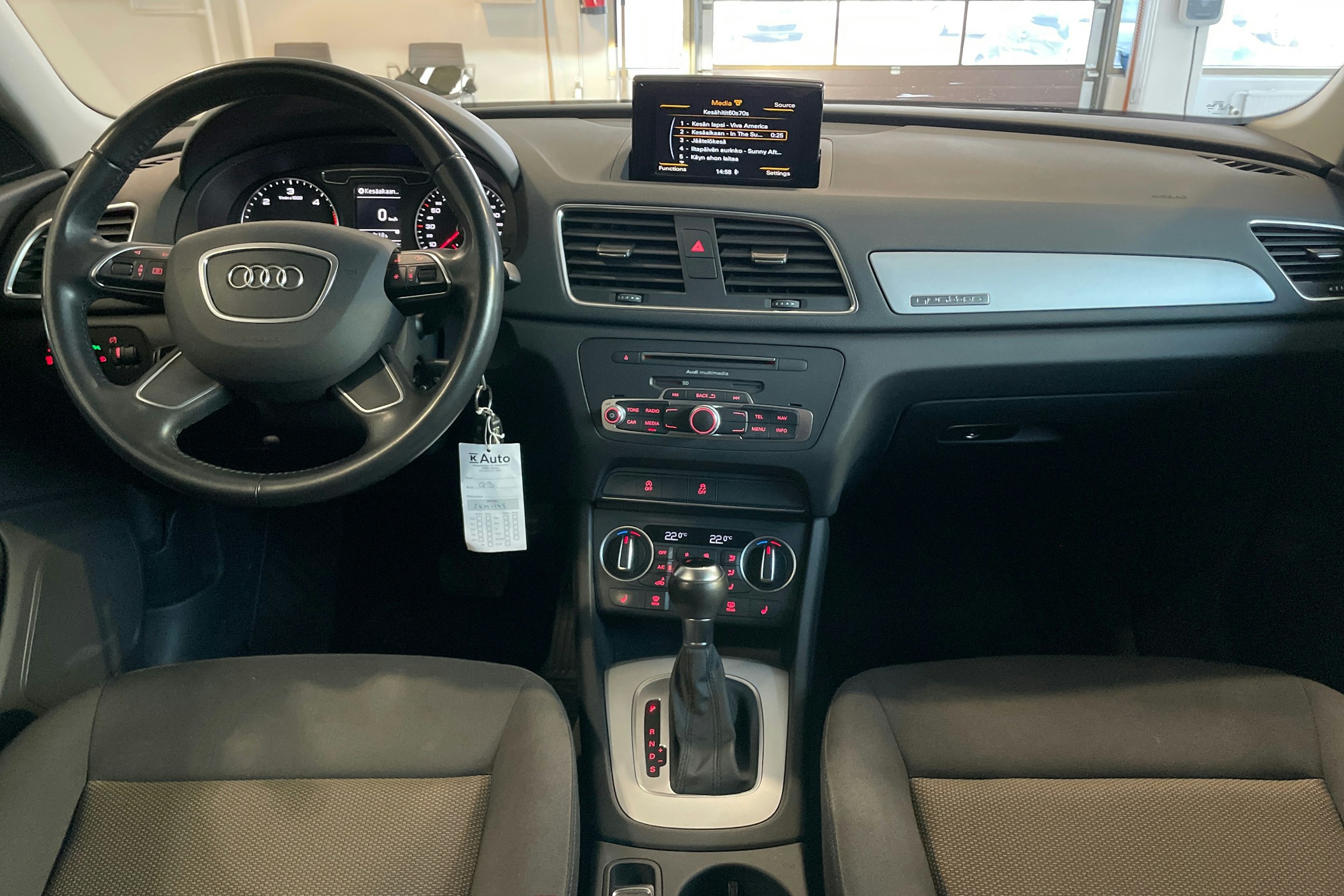 hopea Audi Q3 2015 kuva 7.