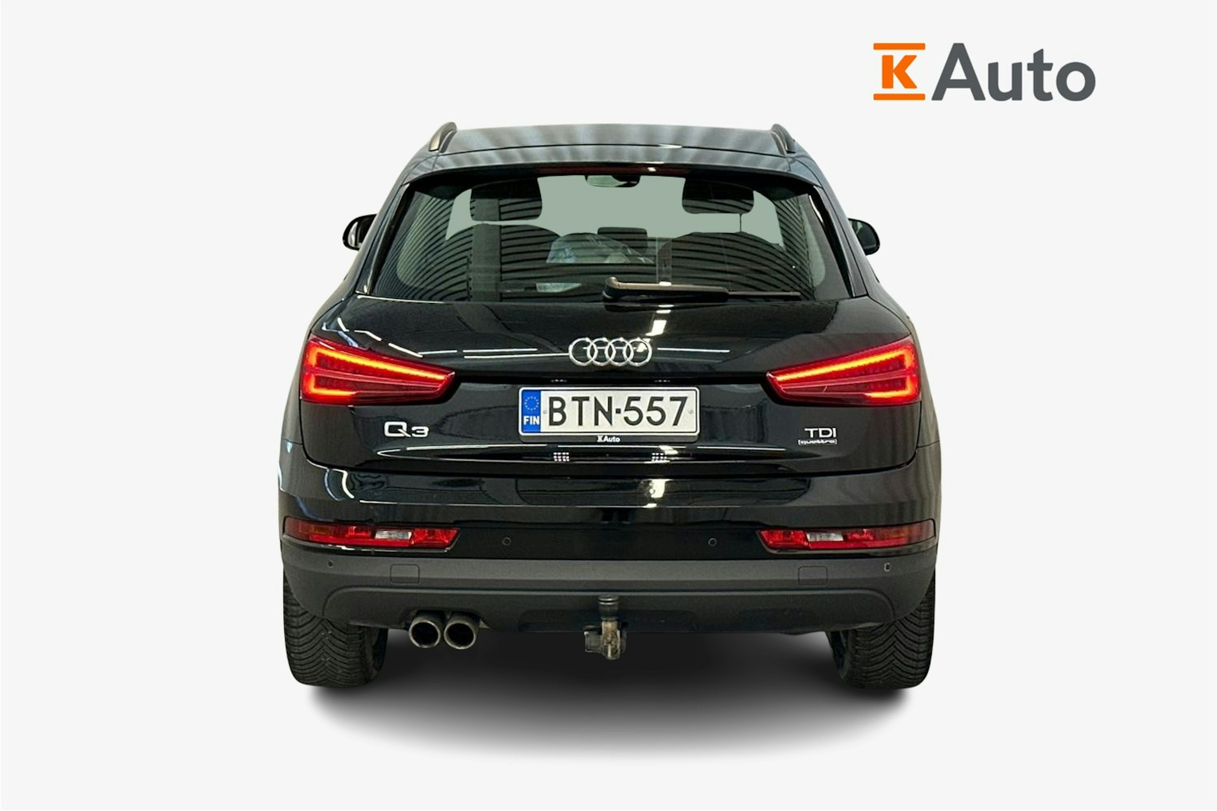 musta Audi Q3 2016 kuva 3.