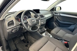 musta Audi Q3 2016 kuva 7.