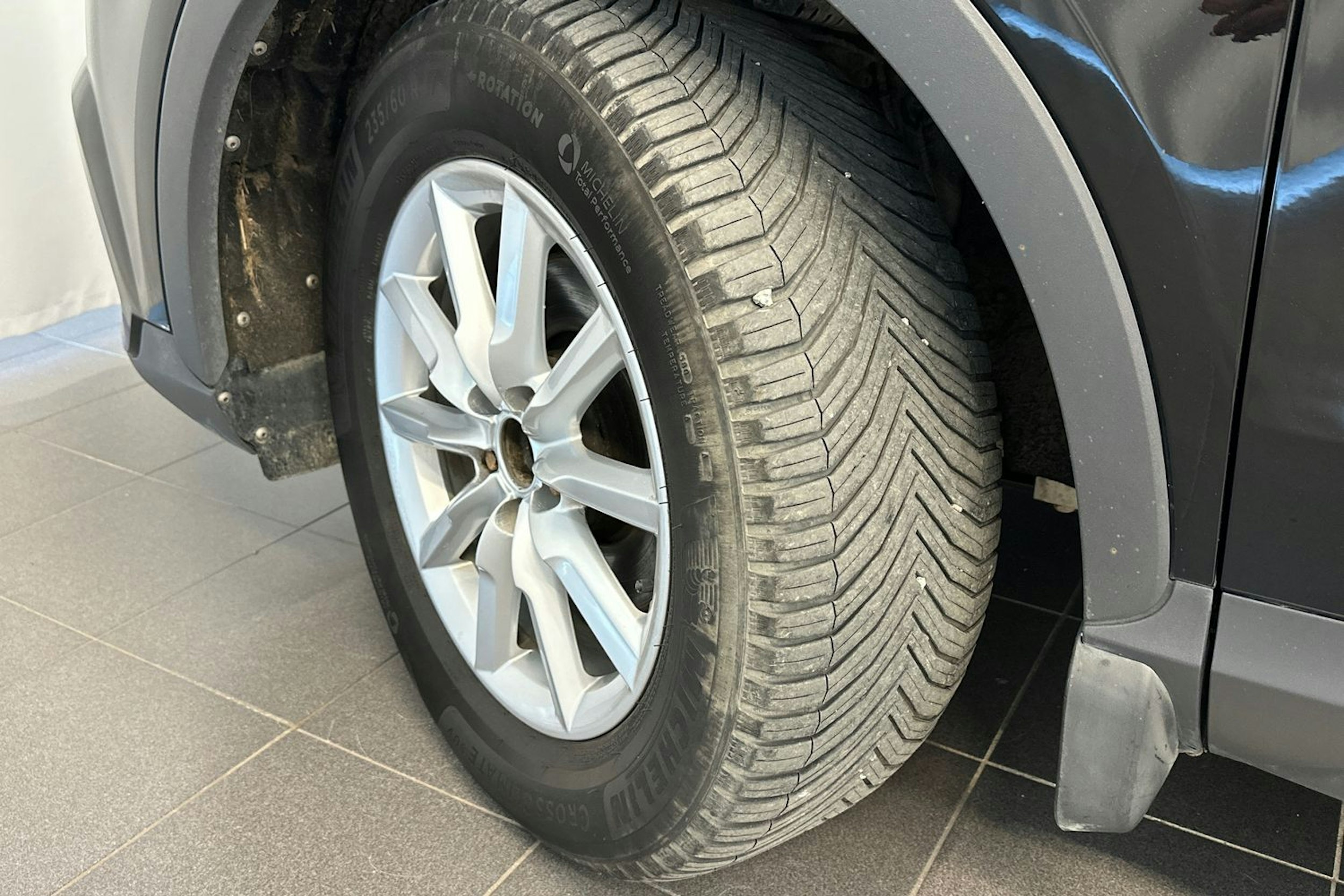 musta Audi Q3 2016 kuva 13.
