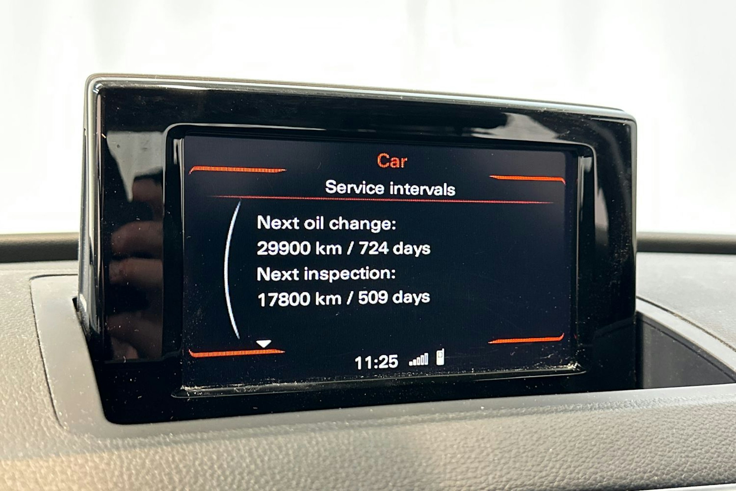 musta Audi Q3 2016 kuva 21.
