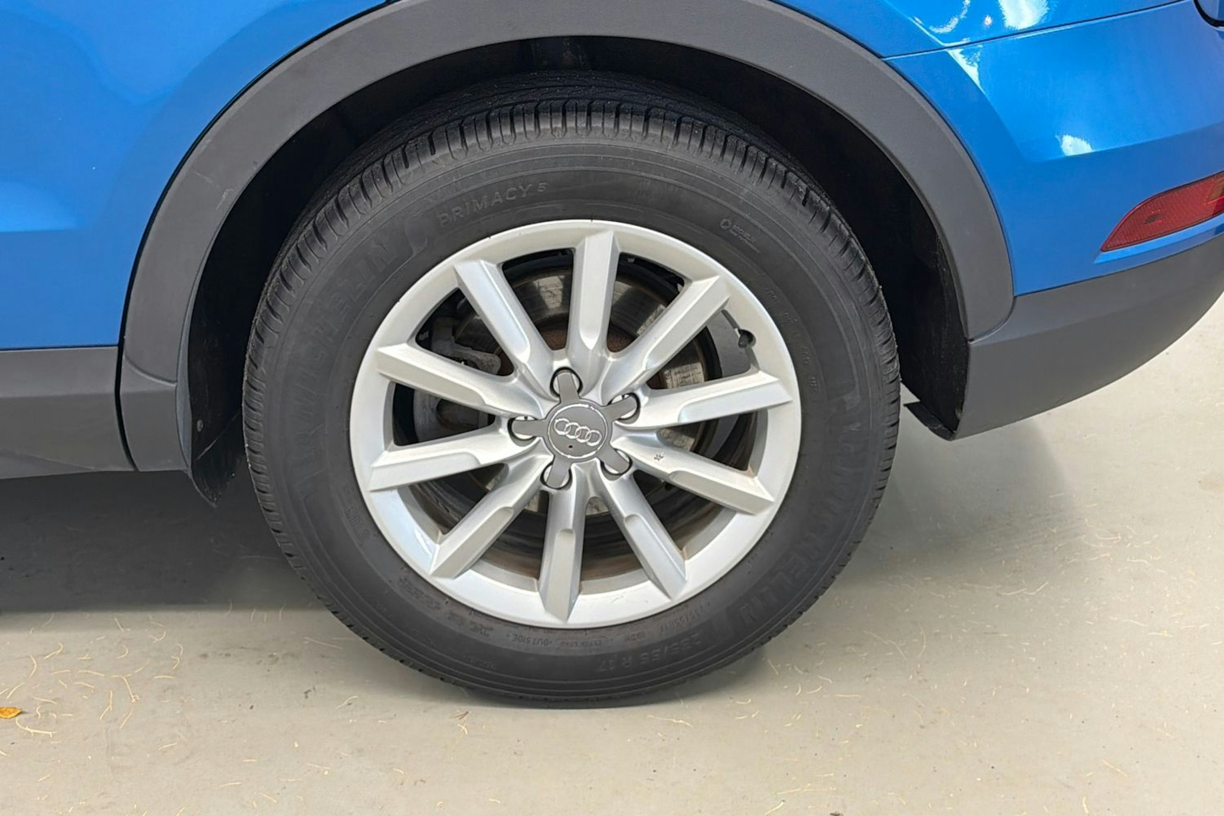 sininen Audi Q3 2016 kuva 9.