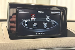 sininen Audi Q3 2016 kuva 16.