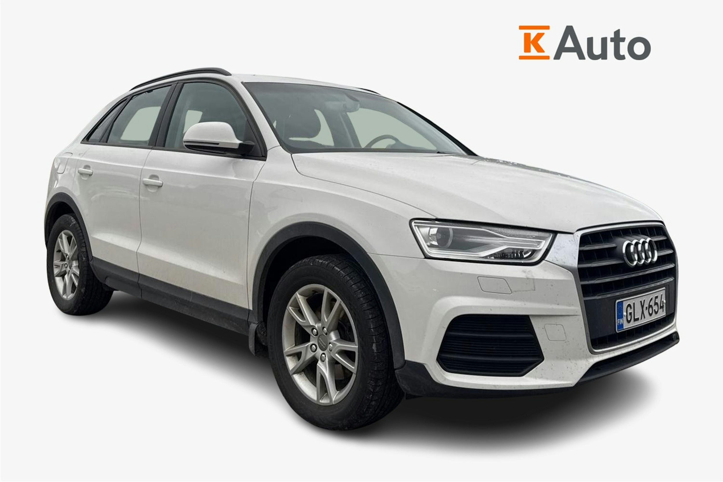 valkoinen Audi Q3 2016 kuva 1.