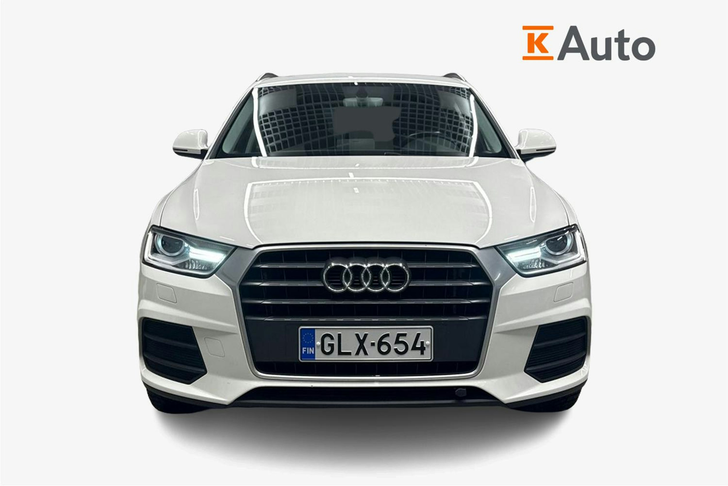 valkoinen Audi Q3 2016 kuva 5.
