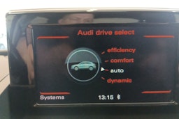 Valkoinen Audi Q3 2016 kuva 23.