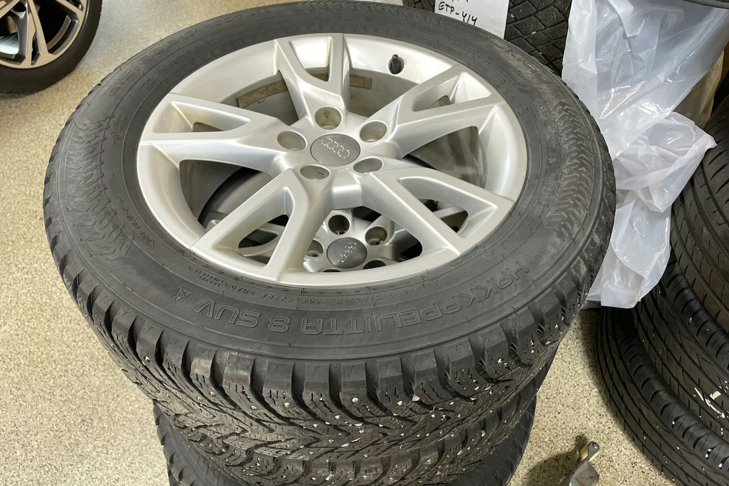 Musta Audi Q3 2016 kuva 10.