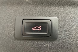 Musta Audi Q3 2016 kuva 14.