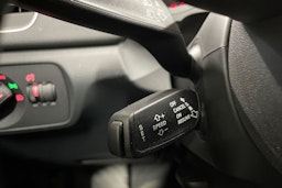 Musta Audi Q3 2016 kuva 21.
