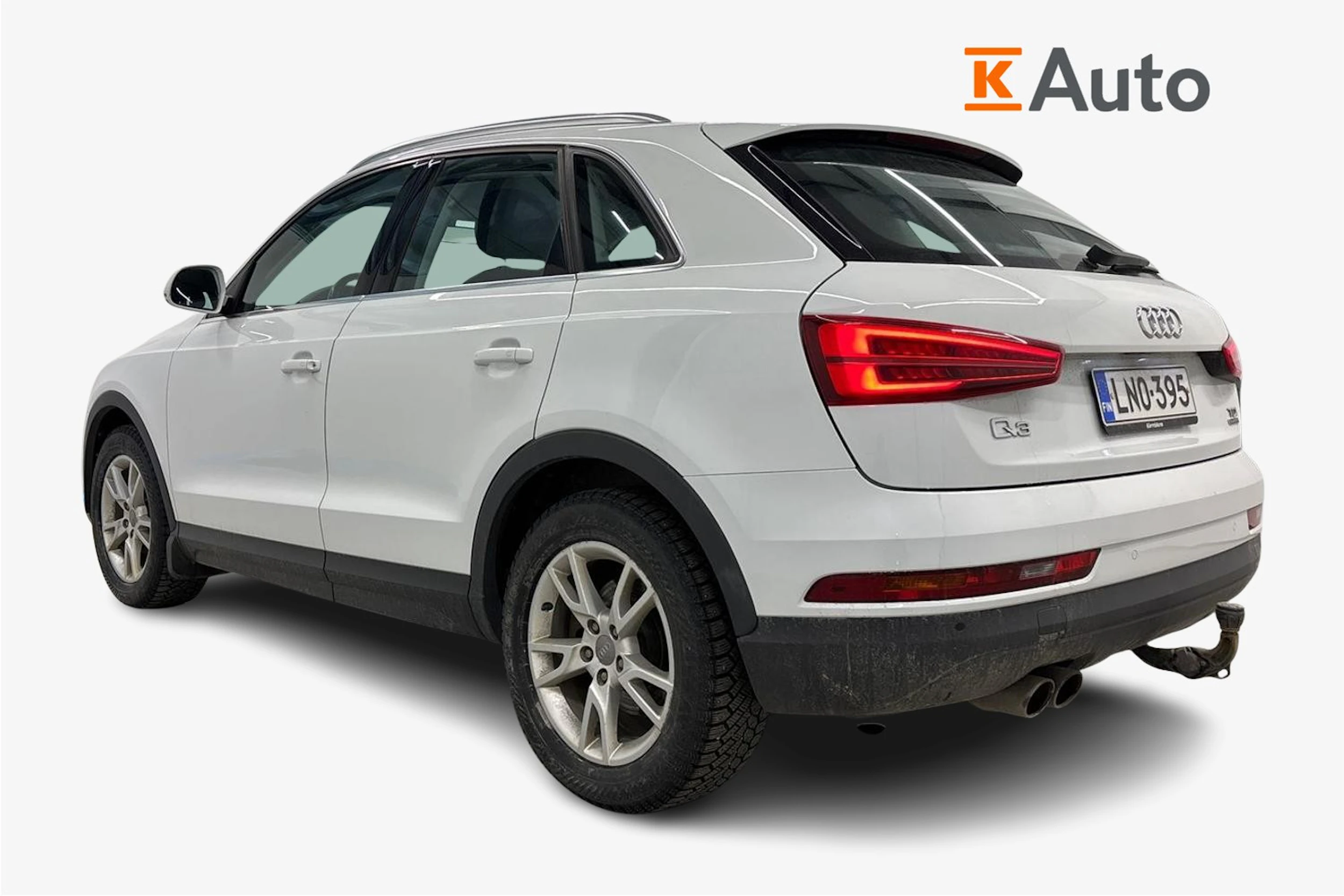 valkoinen Audi Q3 2016 kuva 2.