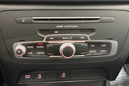 valkoinen Audi Q3 2016 kuva 16.