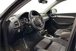 musta Audi Q3 2017 kuva 3.