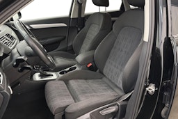 musta Audi Q3 2017 kuva 9.