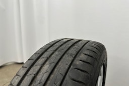 musta Audi Q3 2017 kuva 14.