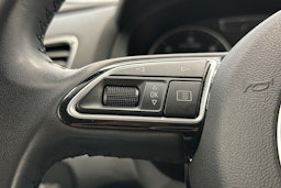 musta Audi Q3 2017 kuva 15.