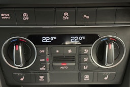 musta Audi Q3 2017 kuva 21.