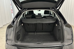 musta Audi Q3 2017 kuva 22.