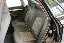 musta Audi Q3 2017 kuva 10.