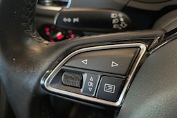 musta Audi Q3 2017 kuva 15.