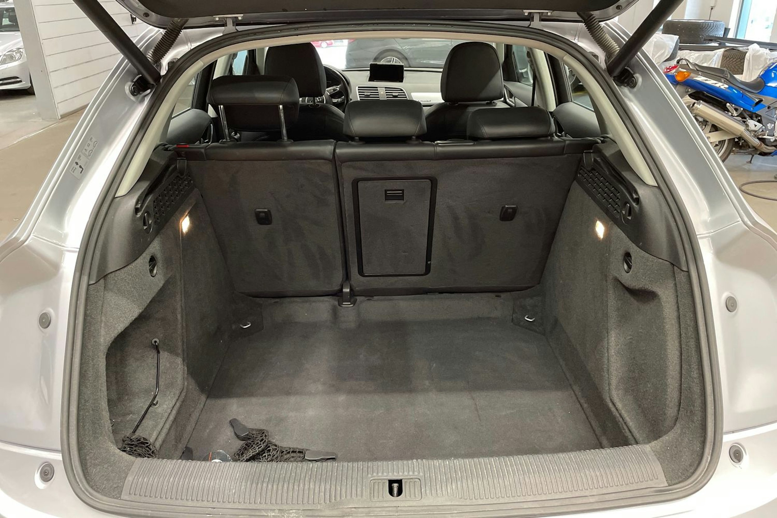 hopea Audi Q3 2017 kuva 15.