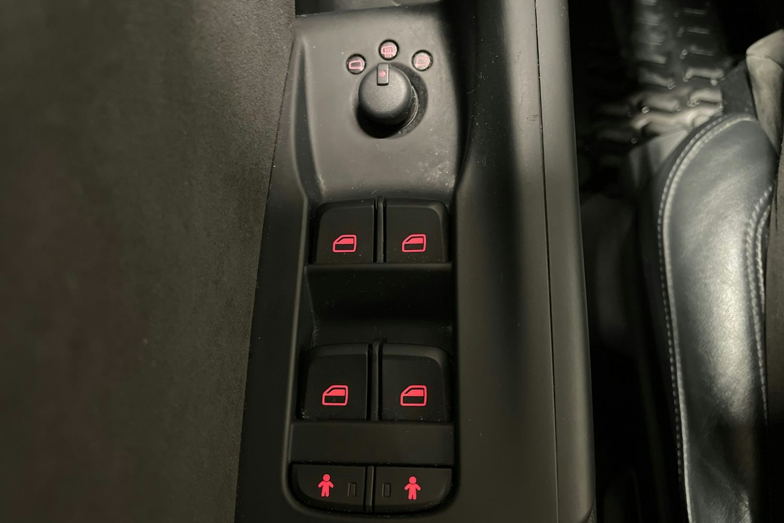 hopea Audi Q3 2017 kuva 23.