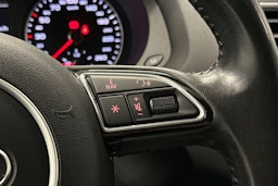 musta Audi Q3 2017 kuva 17.