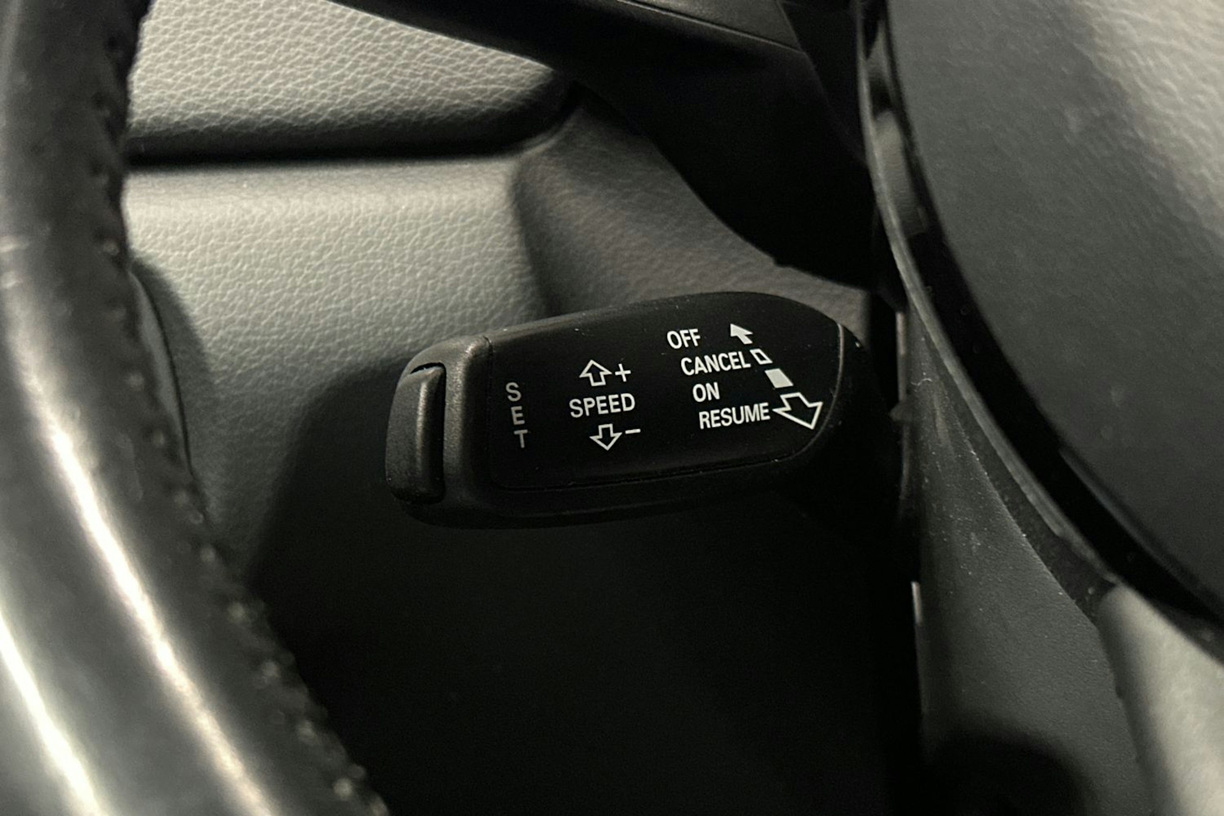 musta Audi Q3 2017 kuva 18.