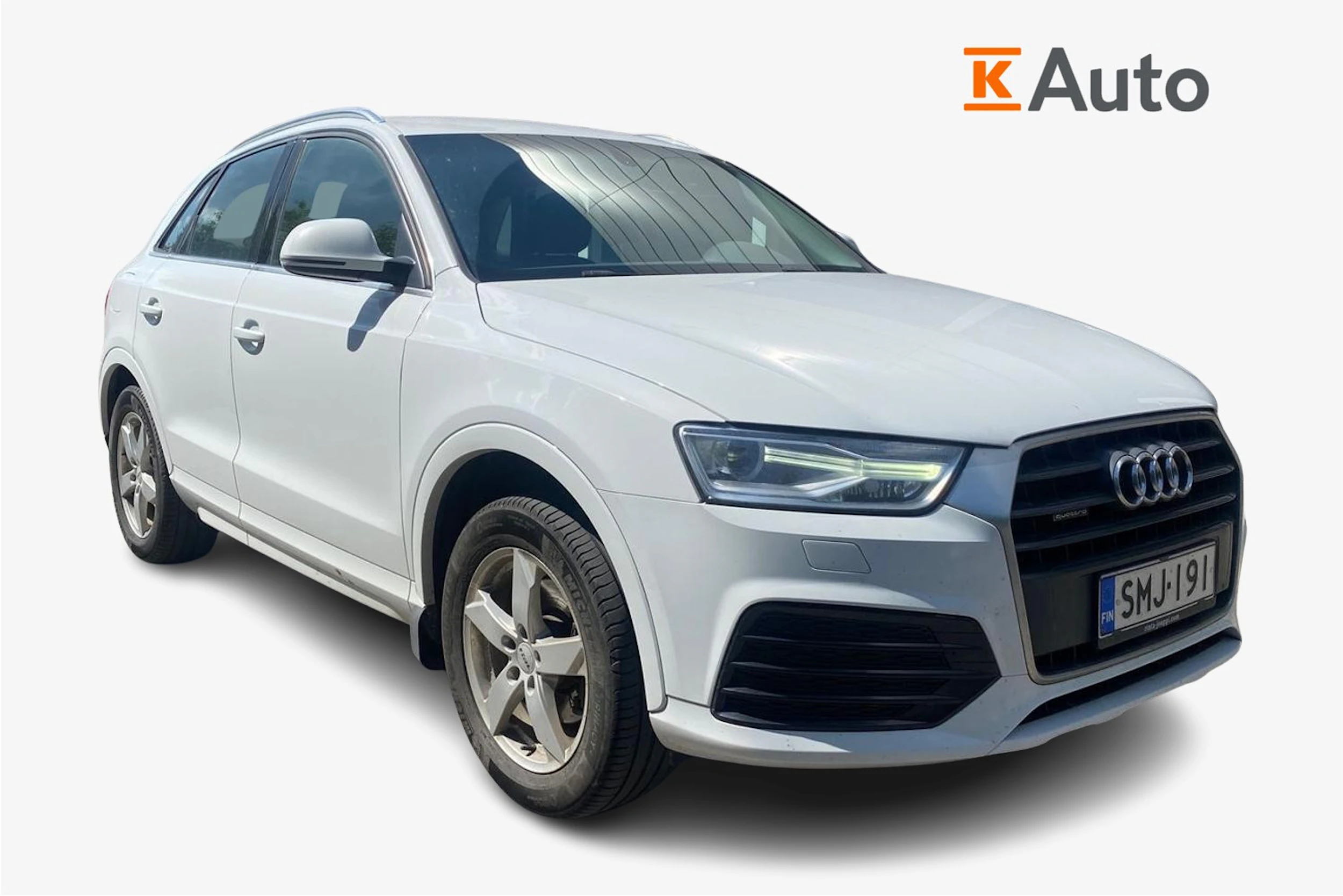 Valkoinen Audi Q3 2017 kuva 1.