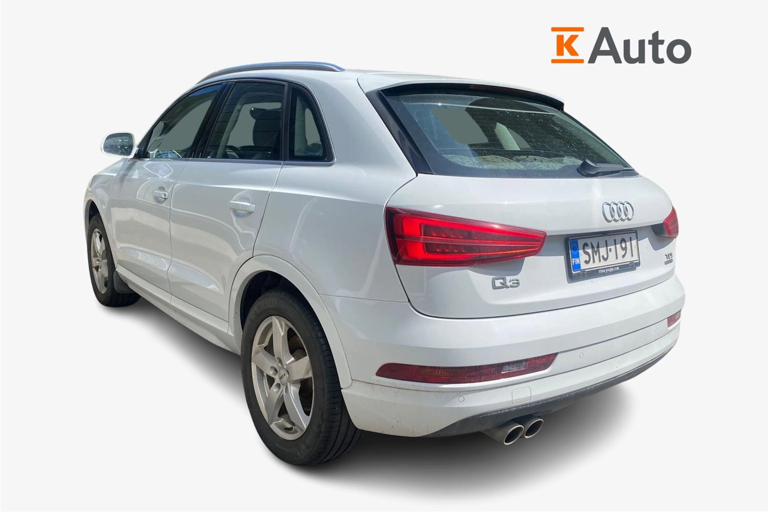 Valkoinen Audi Q3 2017 kuva 2.